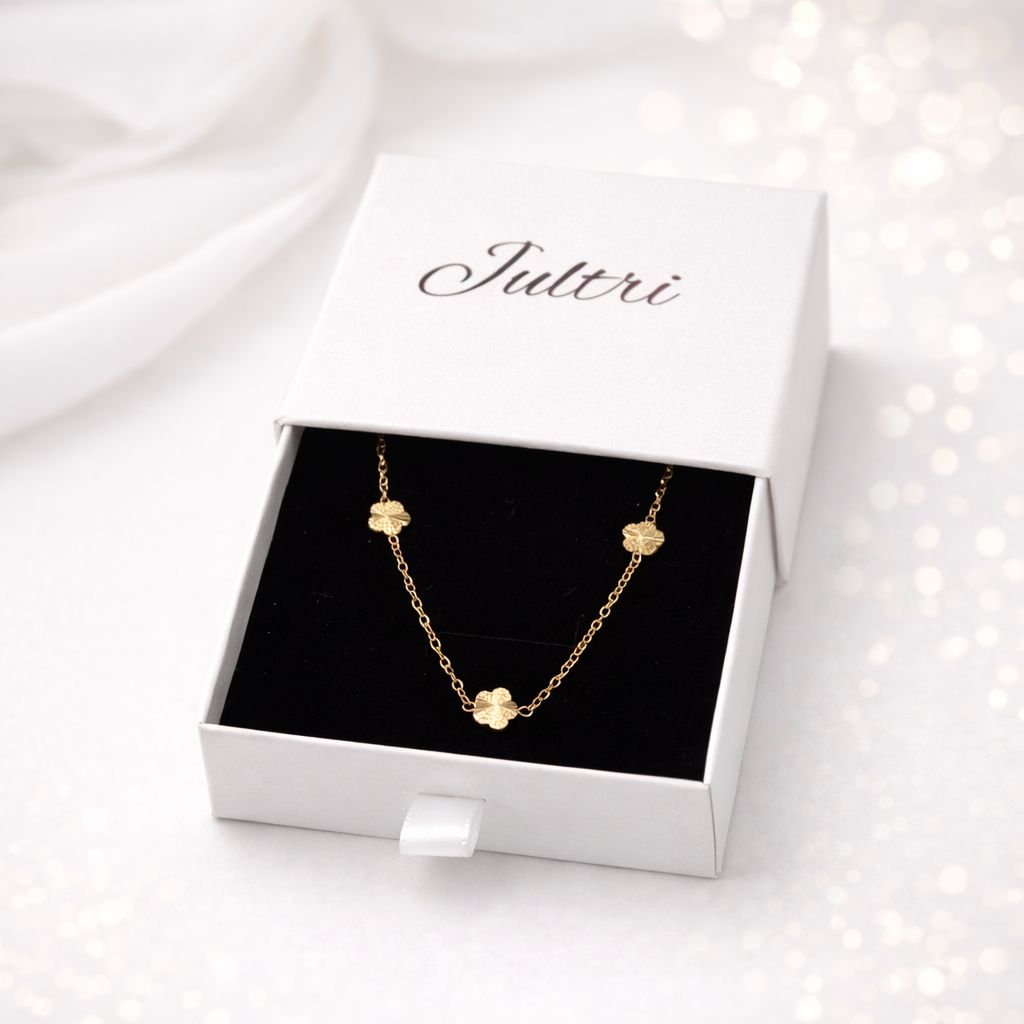 Soft Gold Flower Halskette